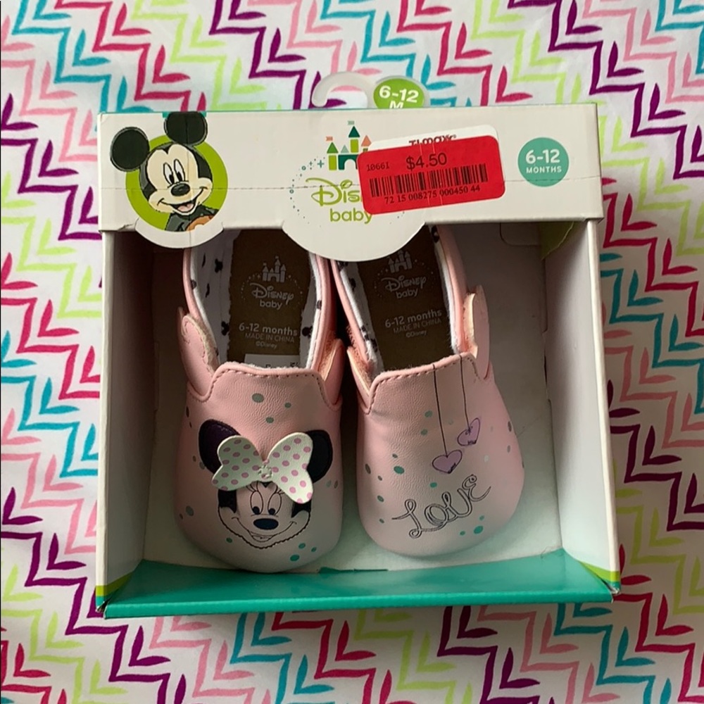 Minnie Mouse “robeez”